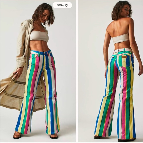 WRANGLER X FREE PEOPLE EXCLUSIVE WANDERER 622 HIGH RISE FLARES RAINBOW STRIPE - Picture 3 of 15